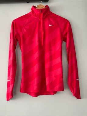 NIKE Women’s Small Dri Fit 1/2 Zip Red Element Running Sweatshirt Shirt Top